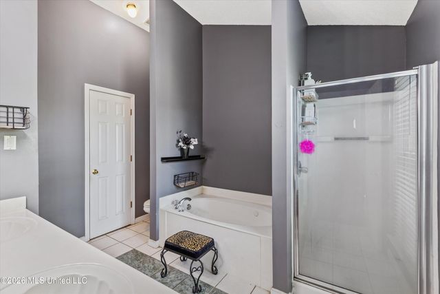 6108 Magnolia Lakes Drive, Olive Branch, MS 38654