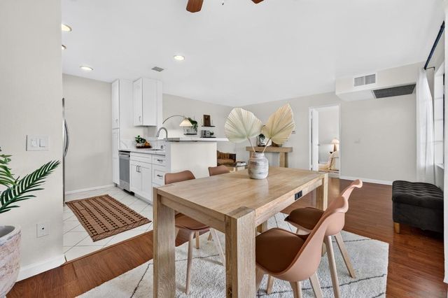 13059 Wimberly Sq 125, San Diego, CA 92128