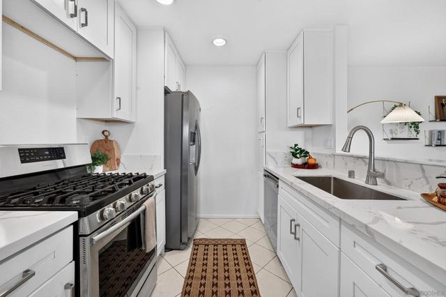 13059 Wimberly Sq 125, San Diego, CA 92128