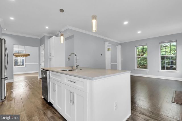 9707 MEGGS POINT PL, Gaithersburg, MD 20886