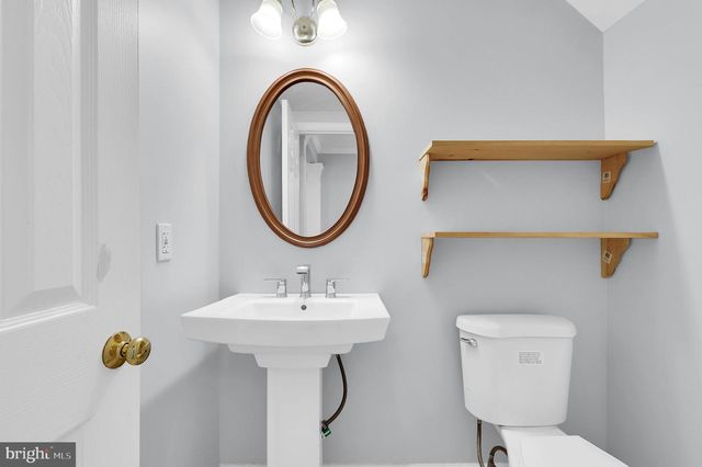 9707 MEGGS POINT PL, Gaithersburg, MD 20886