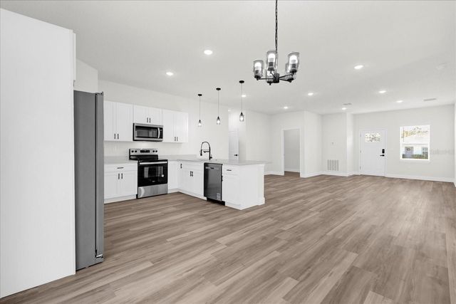 13592 SW 40 CIRCLE, Ocala, FL 34473