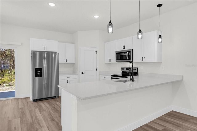13592 SW 40 CIRCLE, Ocala, FL 34473