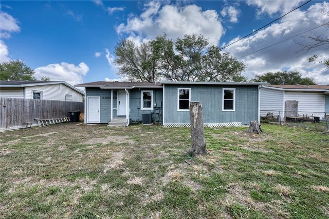 1705 Sycamore Pl, Corpus Christi, TX 78416