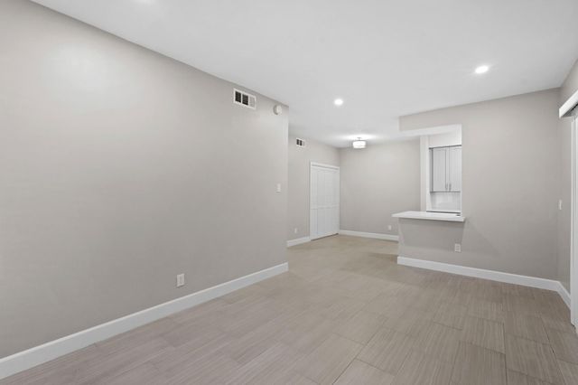 2300 Augusta Drive 37, Houston, TX 77057