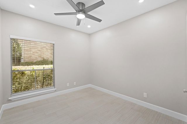 2300 Augusta Drive 37, Houston, TX 77057