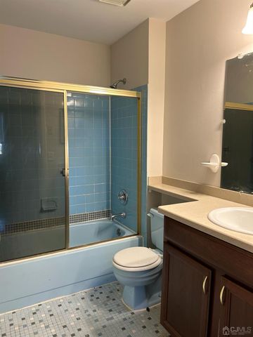 614 Aspen Drive 614, Plainsboro, NJ 08536