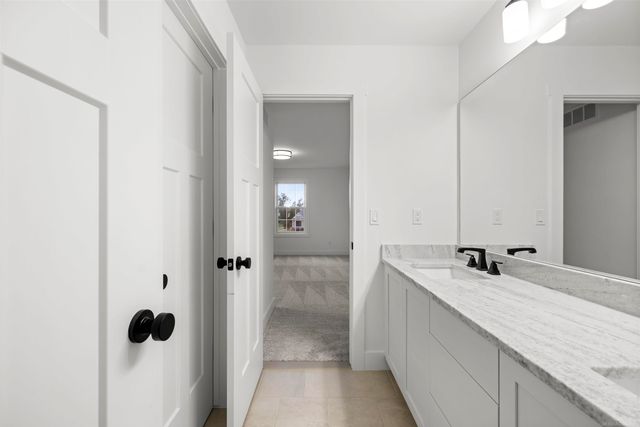 63677 Mulberry Drive, Washington, MI 48095