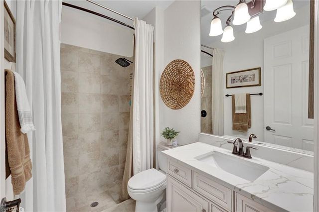 28561 Westmeath CT, Bonita Springs, FL 34135