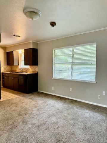 2455 Cypress Drive, Paris, TX 75460