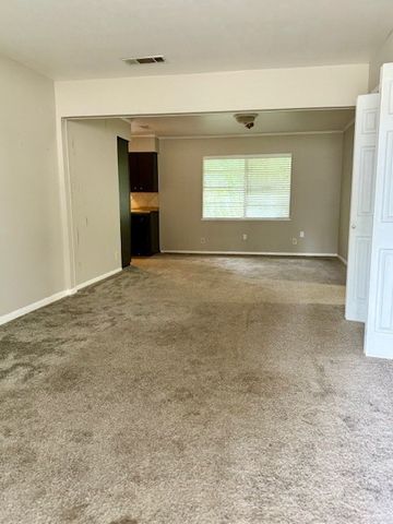 2455 Cypress Drive, Paris, TX 75460