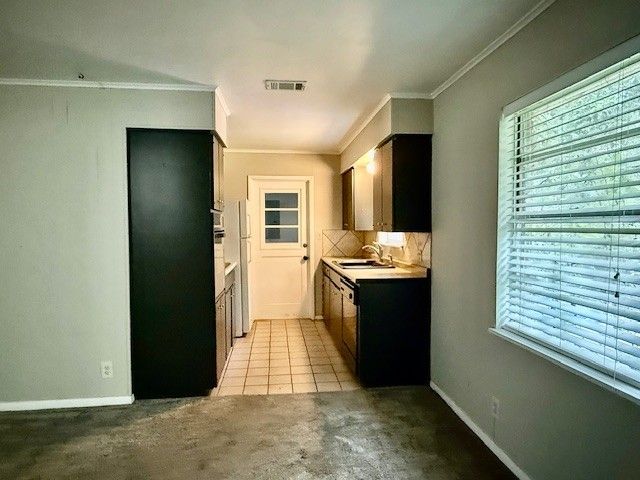 2455 Cypress Drive, Paris, TX 75460