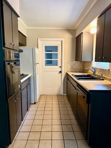 2455 Cypress Drive, Paris, TX 75460