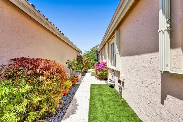 11067 Springbrook Circle, Boynton Beach, FL 33437