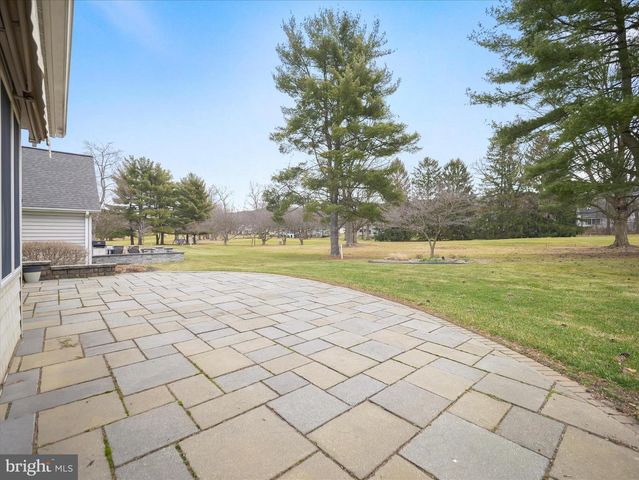 6881 OLD COURSE RD, Fayetteville, PA 17222