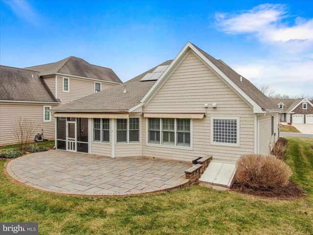 6881 OLD COURSE RD, Fayetteville, PA 17222