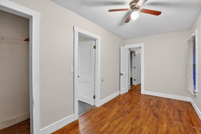 2533 S Washington Avenue, Lansing City, MI 48910