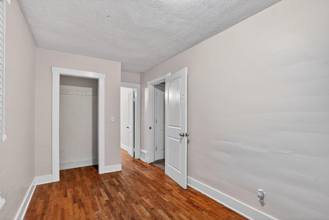 2533 S Washington Avenue, Lansing City, MI 48910
