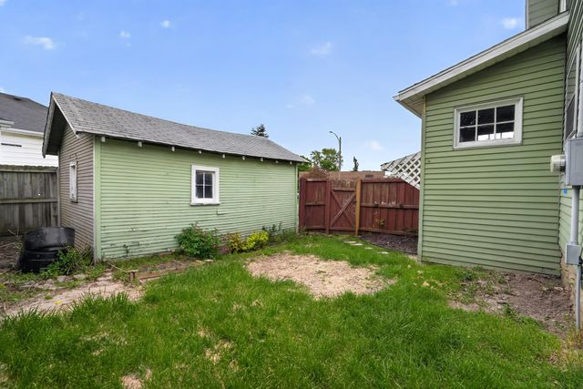 2533 S Washington Avenue, Lansing City, MI 48910