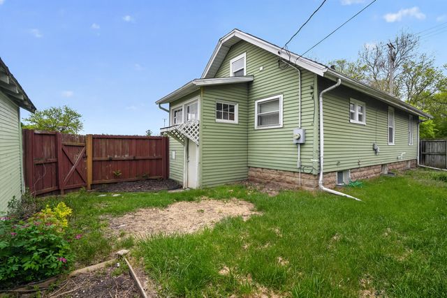 2533 S Washington Avenue, Lansing City, MI 48910