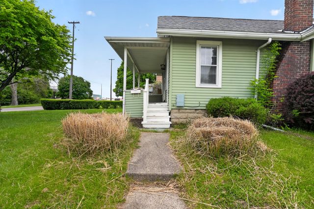 2533 S Washington Avenue, Lansing City, MI 48910