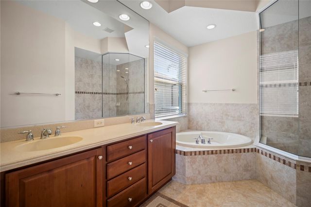 15615 LEMON FISH DRIVE, Lakewood Ranch, FL 34202