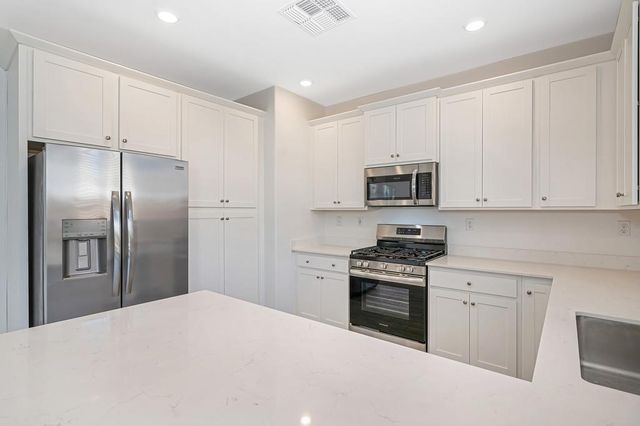 8859 Dorsetwood Way, Sacramento, CA 95829