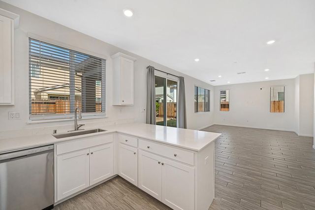 8859 Dorsetwood Way, Sacramento, CA 95829