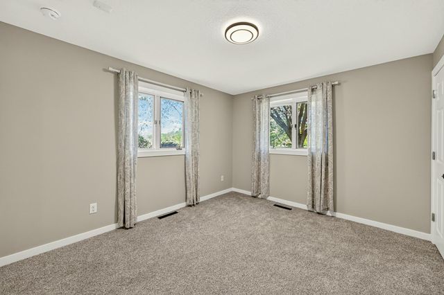 297 Majestic Road NW, Rochester, MN 55901