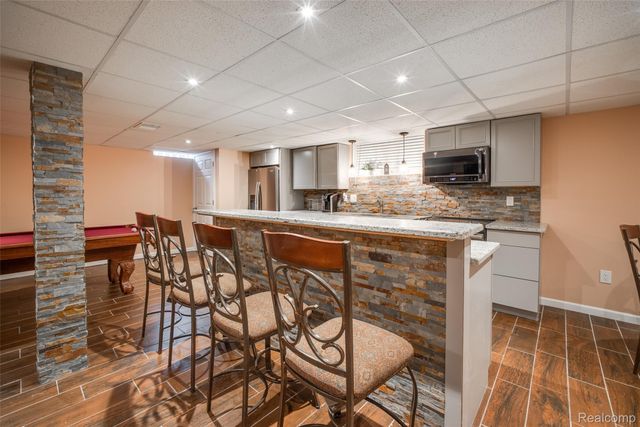 11226 Wilshire Drive, Shelby Charter Township, MI 48315