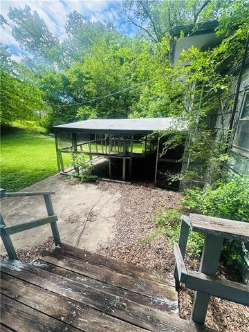 10601 E 33rd Terrace S, Independence, MO 64052