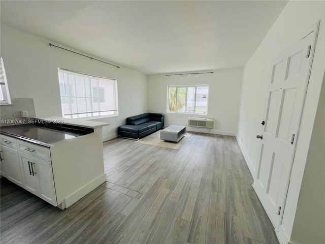 8011 Abbott Ave 8, Miami Beach, FL 33141