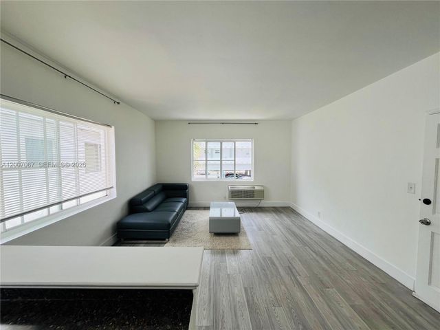 8011 Abbott Ave 8, Miami Beach, FL 33141