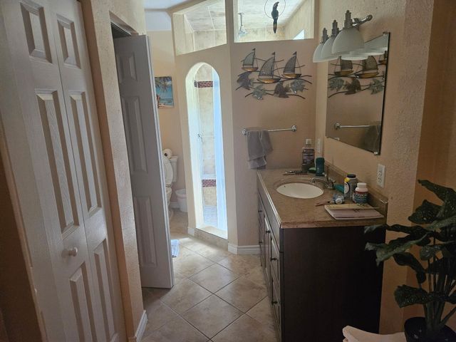 208 13th Street, Dickinson, TX 77539