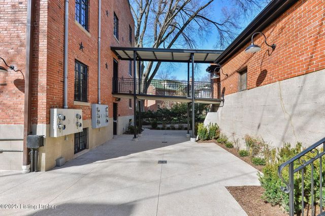 1411 Willow Ave 2, Louisville, KY 40204