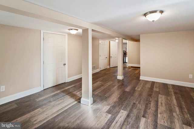 1311 PENN LINE RD, Paulsboro, NJ 08066