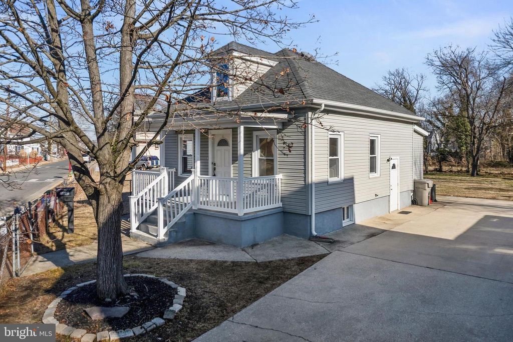 1311 PENN LINE RD, Paulsboro, NJ 08066