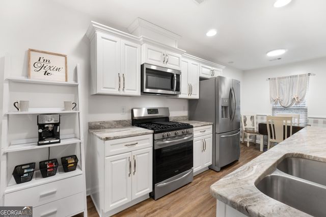 703 Grove Pointe Circle, Locust Grove, GA 30248