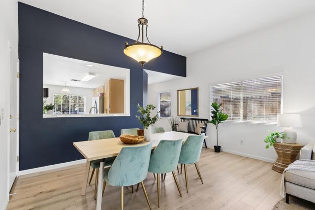 2345 Roualt St, Davis, CA 95618