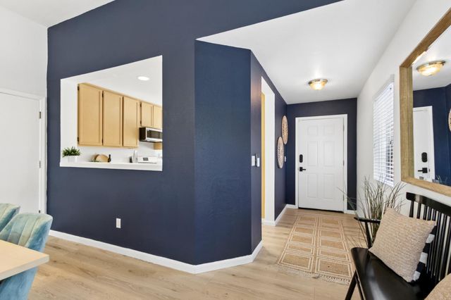 2345 Roualt St, Davis, CA 95618