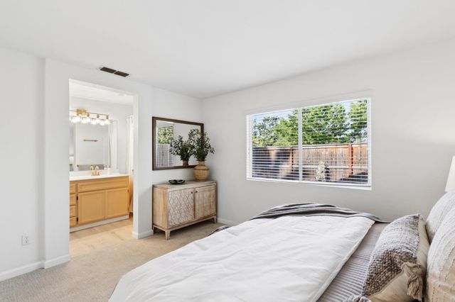 2345 Roualt St, Davis, CA 95618