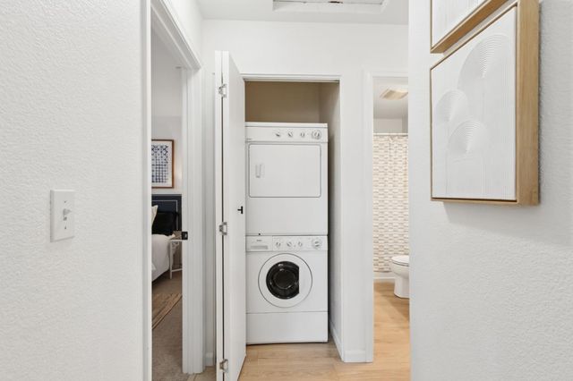 2345 Roualt St, Davis, CA 95618