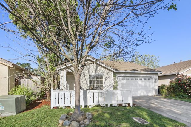 2345 Roualt St, Davis, CA 95618