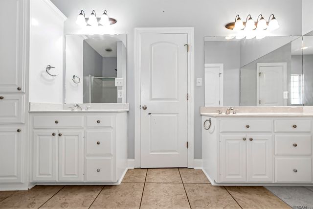 30680 Summer Run Ct, Denham Springs, LA 70726