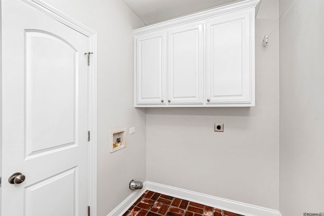 30680 Summer Run Ct, Denham Springs, LA 70726