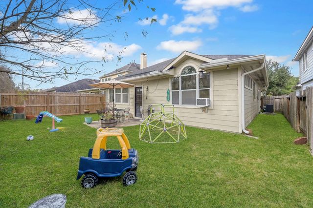 12902 Pecan Shores Drive, Houston, TX 77044