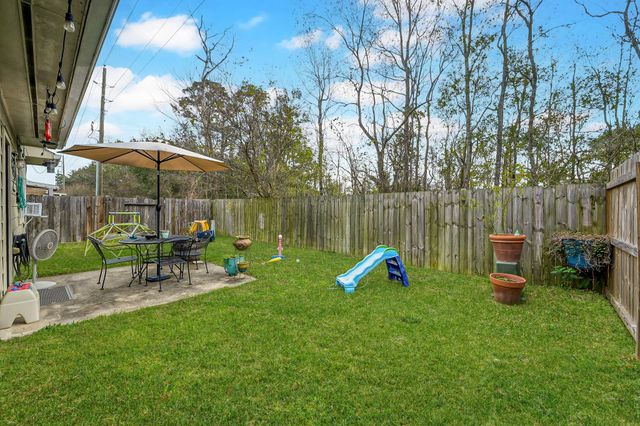 12902 Pecan Shores Drive, Houston, TX 77044