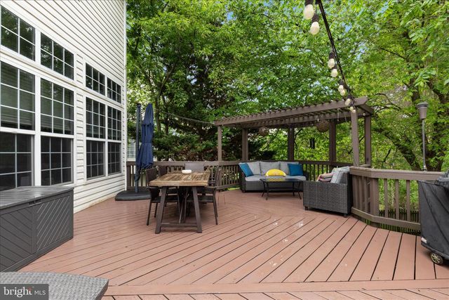 835 SANTMYER DR SE, Leesburg, VA 20175
