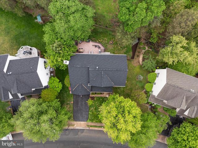 835 SANTMYER DR SE, Leesburg, VA 20175