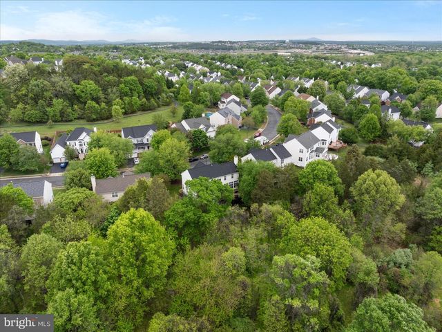 835 SANTMYER DR SE, Leesburg, VA 20175